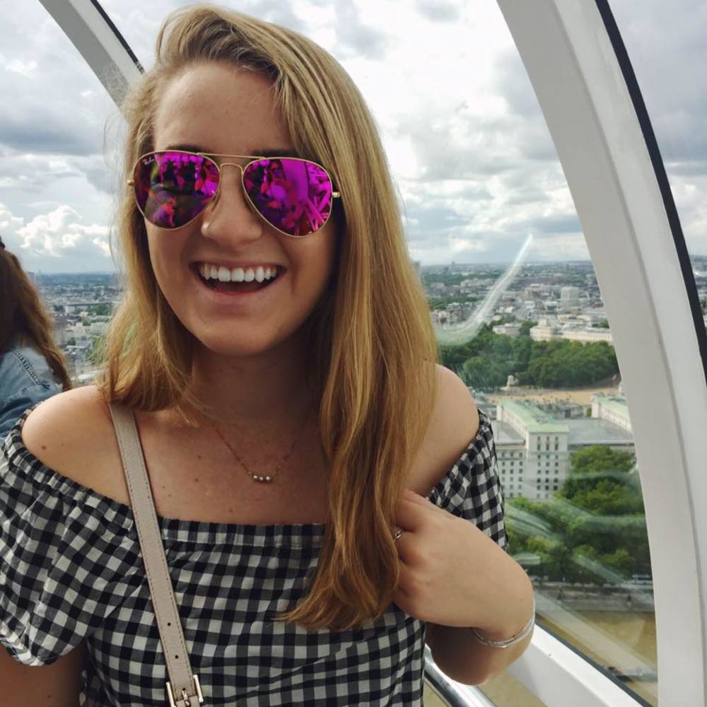 Meet your Posher, Christine